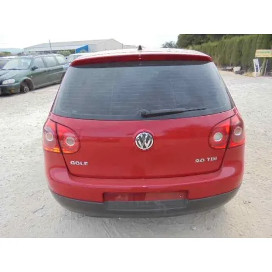 VOLKSWAGEN GOLF V BERLINA (1K1) '2008 2.0 TDI ROJO