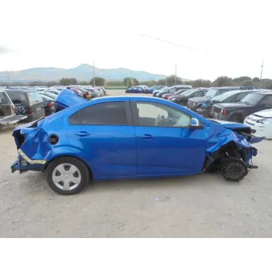 CHEVROLET AVEO SEDAN '2013 LT+ AZUL