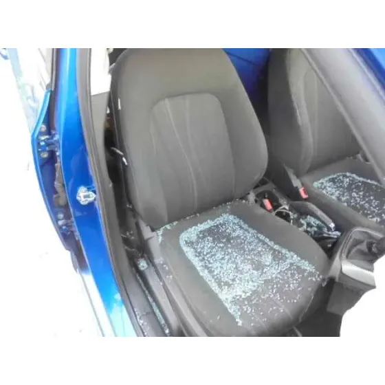 CHEVROLET AVEO SEDAN '2013 LT+ AZUL