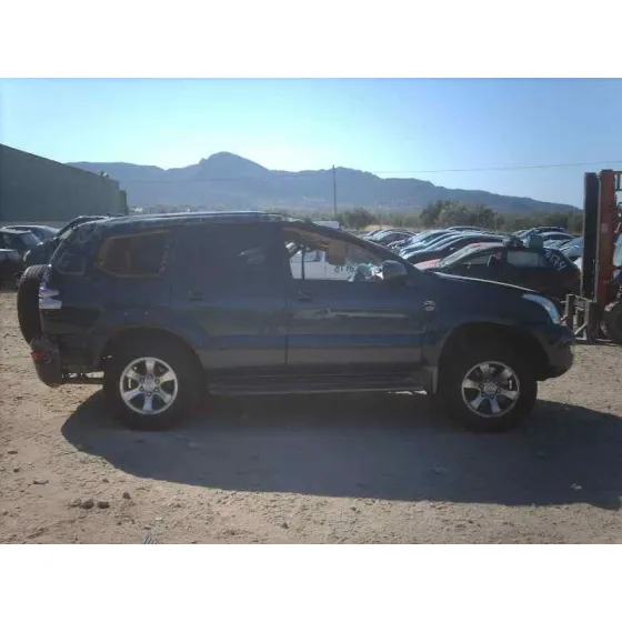 TOYOTA LAND CRUISER (J12) '2004 3.0 D-4D GX AZUL OSCURO
