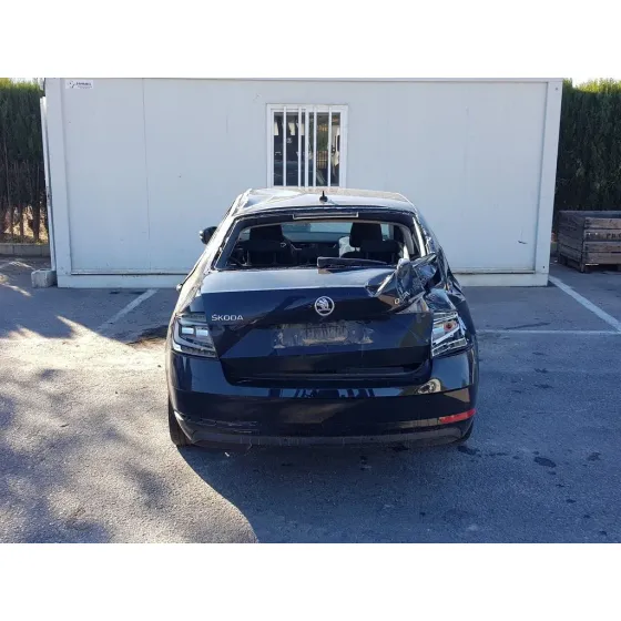 SKODA OCTAVIA LIM. (5E3) '2020 ACTIVE NEGRO
