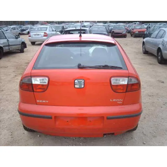 SEAT LEON (1M1) '2002 SIGNO ROJO