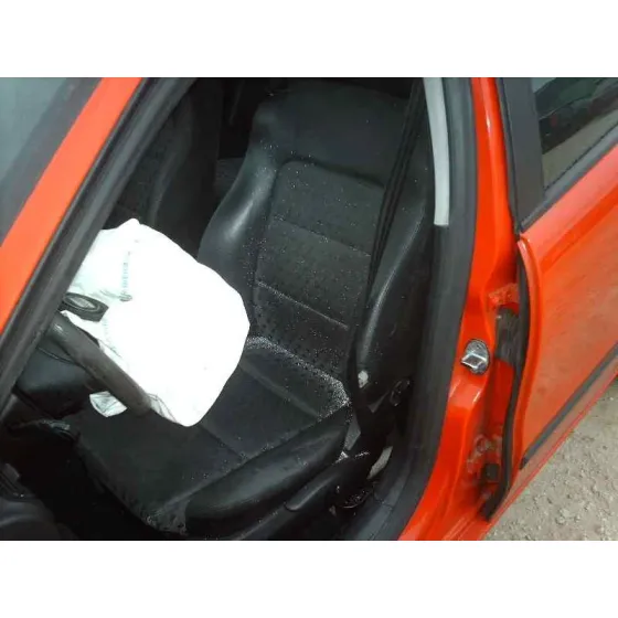 SEAT LEON (1M1) '2002 SIGNO ROJO