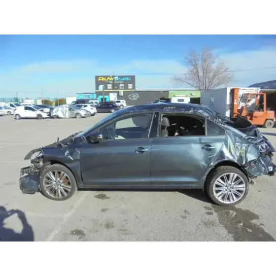 SEAT TOLEDO (KG3) '2015 CONNECT GRIS OSCURO