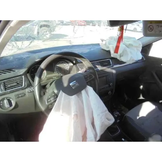 SEAT TOLEDO (KG3) '2015 CONNECT GRIS OSCURO