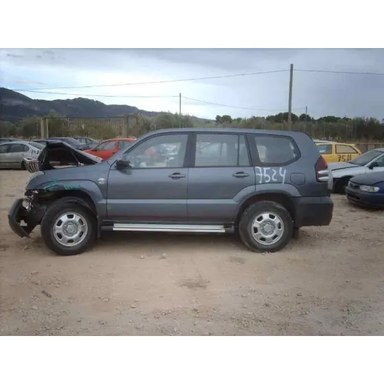 TOYOTA LAND CRUISER (J12) '2003 3.0 D-4D GX GRIS OSCURO