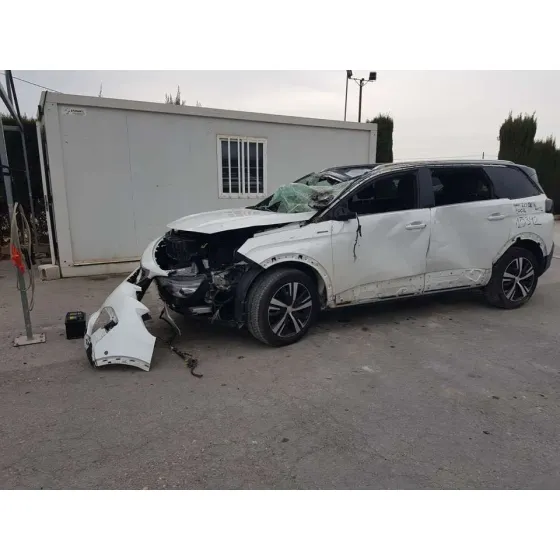 PEUGEOT 5008 '2018 GT LINE BLANCO