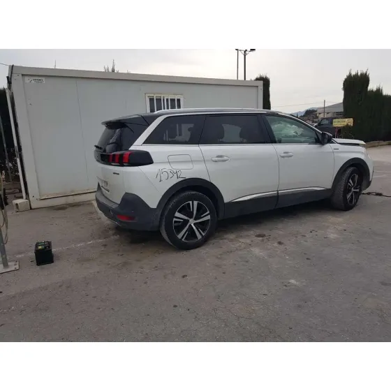 PEUGEOT 5008 '2018 GT LINE BLANCO
