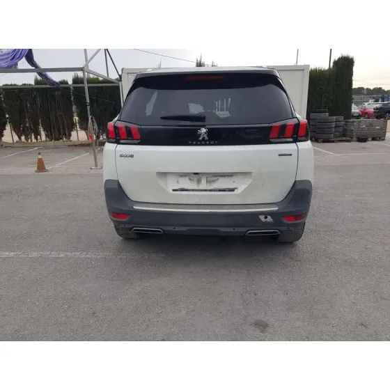 PEUGEOT 5008 '2018 GT LINE BLANCO