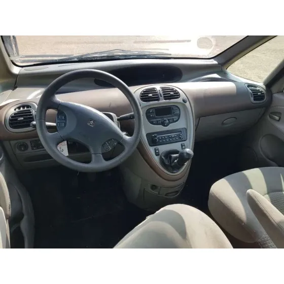 CITROEN XSARA PICASSO '2001 2.0 HDI EXCLUSIVE GRIS