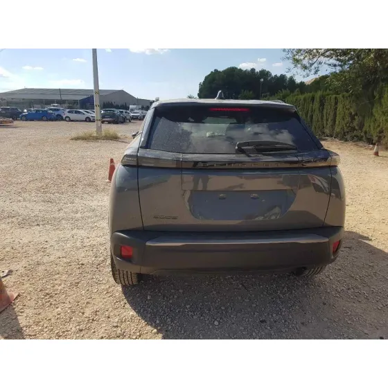 PEUGEOT 2008 (P1) '2023 ALLURE GRIS OSCURO