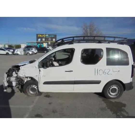 CITROEN BERLINGO STATION WAGON '2017 FEEL BLANCO
