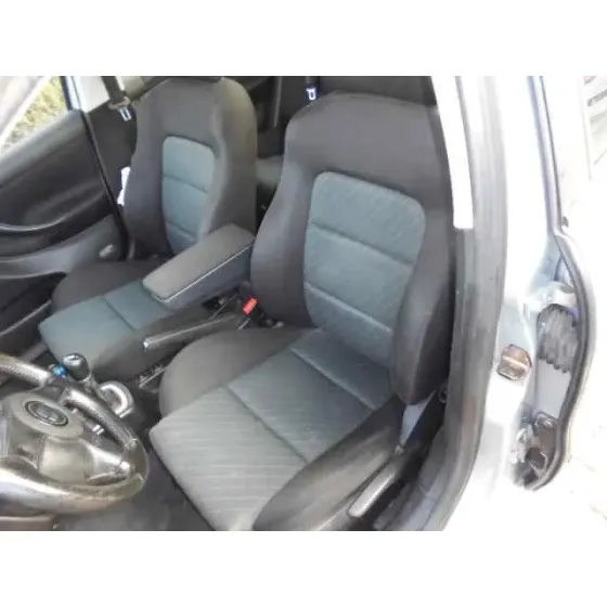 SEAT LEON (1M1) '2005 STELLA GRIS
