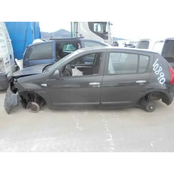 DACIA SANDERO '2009 LAUREATE NEGRO
