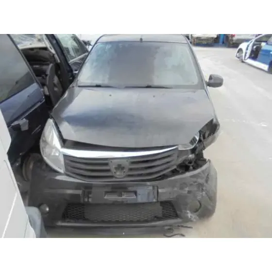 DACIA SANDERO '2009 LAUREATE NEGRO