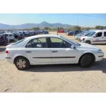 RENAULT LAGUNA II (BG0) RENAULT LAGUNA II (BG0) '2002 AUTHENTIQUE BLANCO 2001