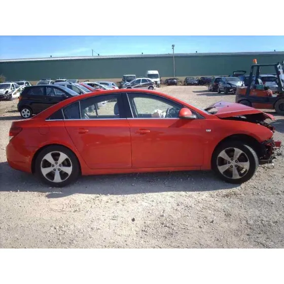 CHEVROLET CRUZE '2010 LT ROJO