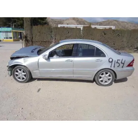 MERCEDES CLASE C (W203) BERLINA '2001 220 CDI (203.006) GRIS