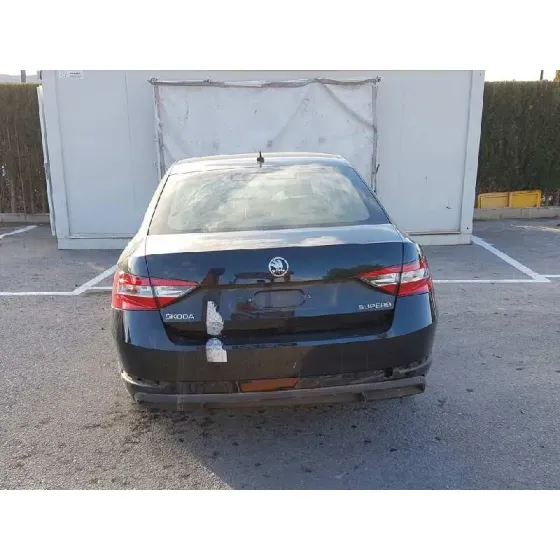 SKODA SUPERB (3V3) '2018 ACTIVE NEGRO