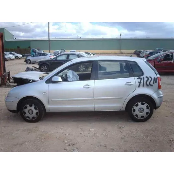 VOLKSWAGEN POLO (9N1) '2001 MATCH GRIS