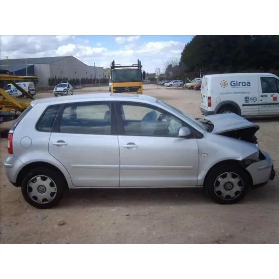 VOLKSWAGEN POLO (9N1) '2001 MATCH GRIS