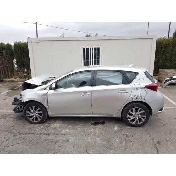 TOYOTA AURIS '2017 ACTIVE GRIS