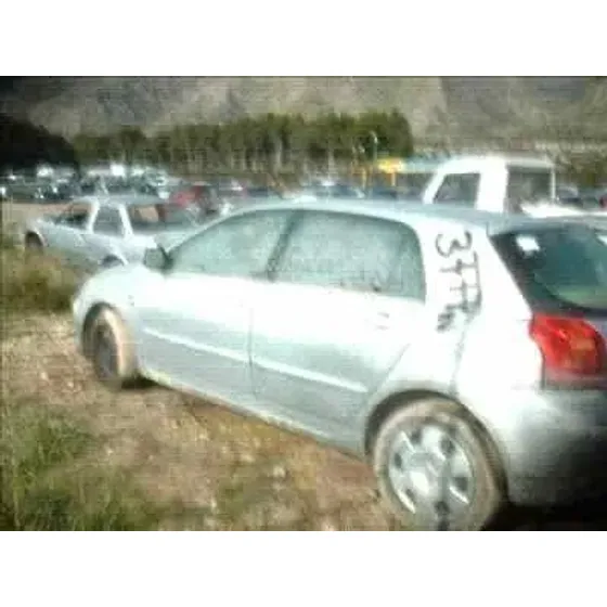 TOYOTA COROLLA (E12) '2001 1.6 LINEA TERRA BERLINA GRIS