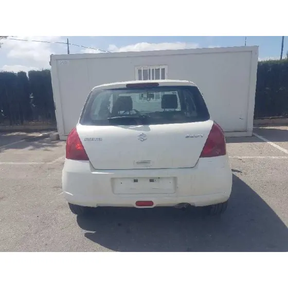 SUZUKI SWIFT BERLINA (MZ) '2007 GL (5-PTAS.) BLANCO
