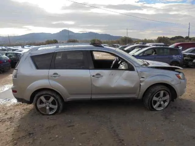 MITSUBISHI OUTLANDER (CW0) MITSUBISHI OUTLANDER (CW0) '2007 2.0 DI-D INTENSE GRIS 2007
