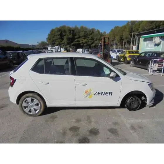 SKODA FABIA '2015 ACTIVE BLANCO