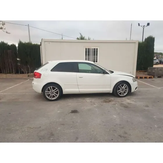 AUDI A3 (8P) '2009 2.0 TDI S LINE (103KW) BLANCO