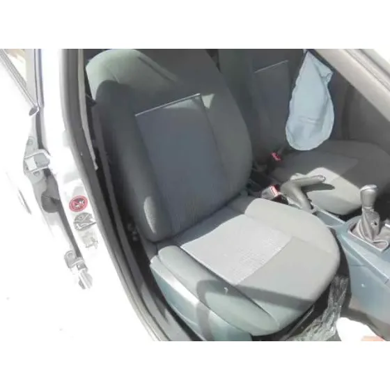 FORD FIESTA (CB1) '2010 TITANIUM BLANCO