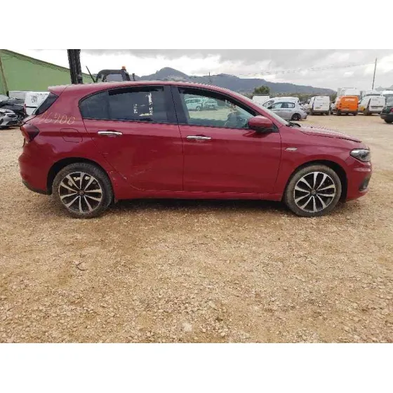 FIAT TIPO II (357) BERLINA '2019 LOUNGE ROJO
