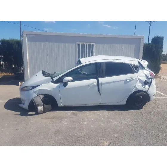 FORD FIESTA (CCN) '2016 TREND BLANCO