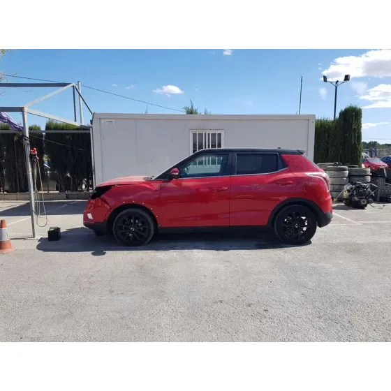 SSANGYONG TIVOLI '2018 LINE 4X2 ROJO