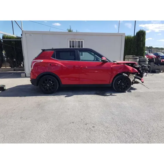 SSANGYONG TIVOLI '2018 LINE 4X2 ROJO