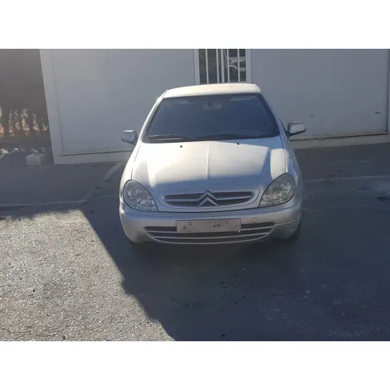 CITROEN XSARA BERLINA '2001 2.0 HDI SX (66KW) GRIS