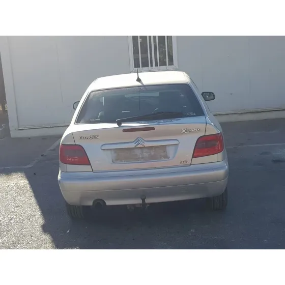 CITROEN XSARA BERLINA '2001 2.0 HDI SX (66KW) GRIS