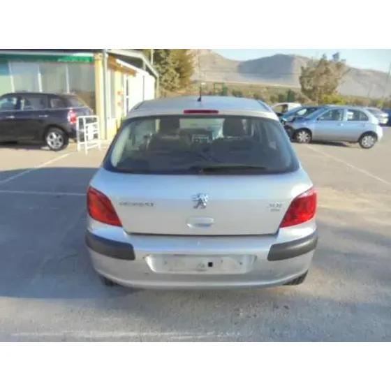 PEUGEOT 307 BERLINA (S2) '2007 X-LINE GRIS