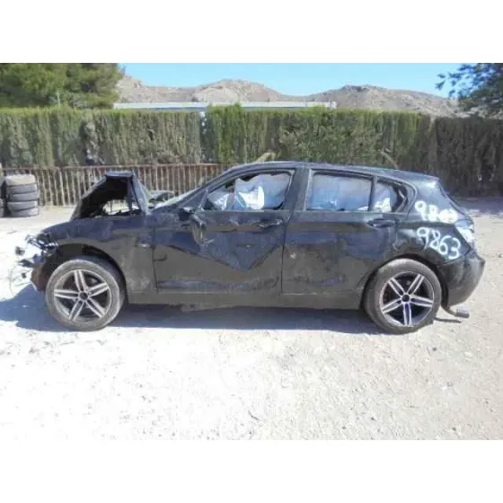 BMW SERIE 1 LIM. (F20) '2012 118D NEGRO