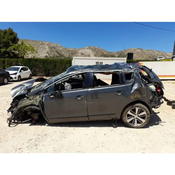Peugeot 3008 I MONOSPACE (0U_) 2014