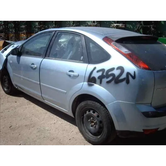 FORD FOCUS BERLINA (CAP) '2006 AMBIENTE (D) GRIS