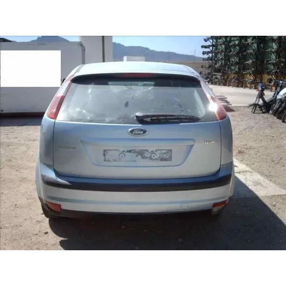 FORD FOCUS BERLINA (CAP) '2006 AMBIENTE (D) GRIS