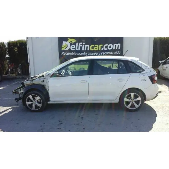 SKODA RAPID '2016 AMBITION BLANCO