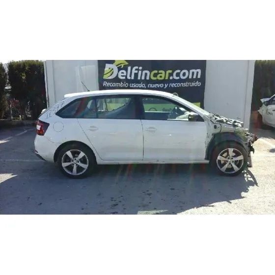 SKODA RAPID '2016 AMBITION BLANCO