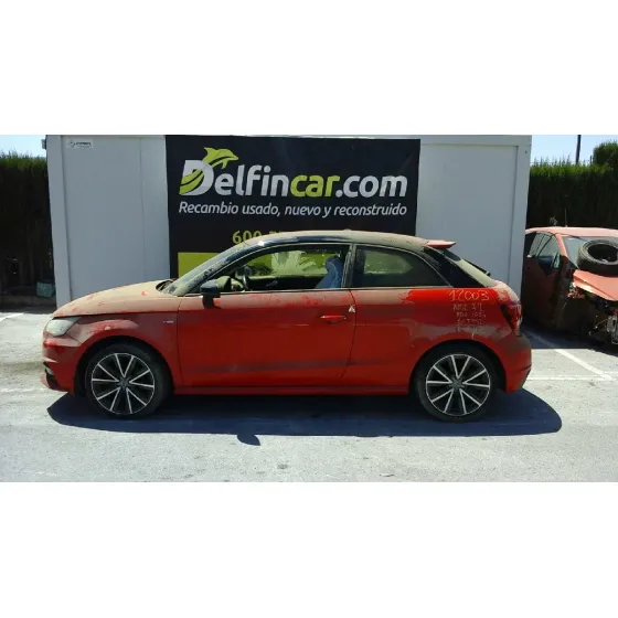 AUDI A1 (8XK) '2015 ATTRACTION ROJO