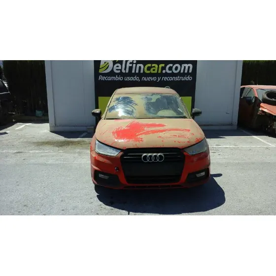 AUDI A1 (8XK) '2015 ATTRACTION ROJO