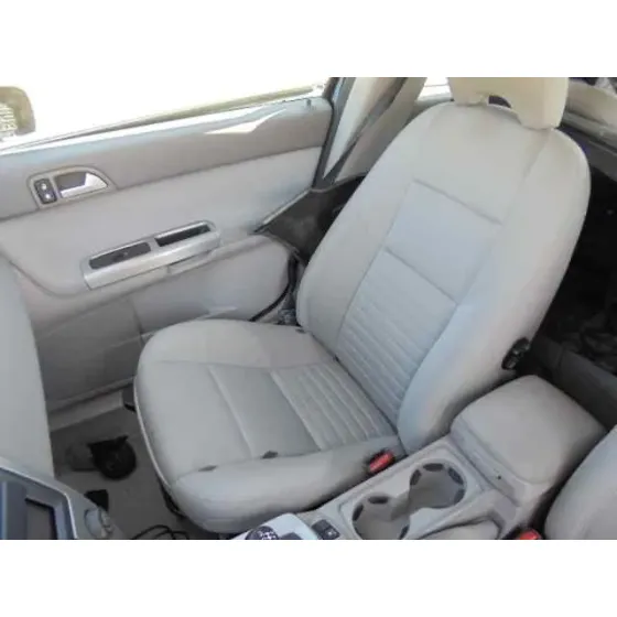 VOLVO S40 BERLINA '2006 1.6 D KINETIC GRIS OSCURO