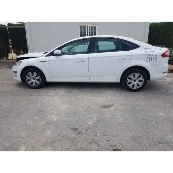 FORD MONDEO BER. (CA2) '2011 GHIA BLANCO