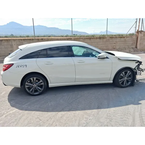 Mercedes-Benz CLA SHOOTING BRAKE (X117) 2015
